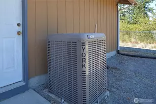 14638 Lawrence Lake Rd SE, Yelm, WA 98597 - Photo 34