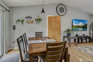 52 E Moore St, Port Hadlock-Irondale, WA 98339 - Photo 8