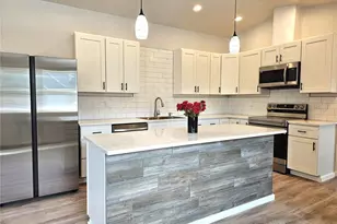 302 W Martin Pl, Elma, WA 98541 - Photo 6