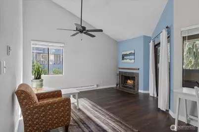 3024 NE 143rd Street #305, Seattle, WA 98125 - Photo 2