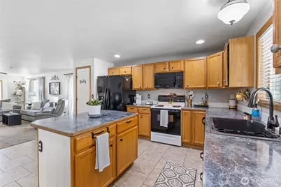 1346 E Greens Loop, Moses Lake, WA 98837 - Photo 14