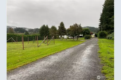 234 SE E St, Forks, WA 98331 - Photo 6