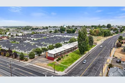 116 E Hill Avenue, Moses Lake, WA 98837 - Photo 10