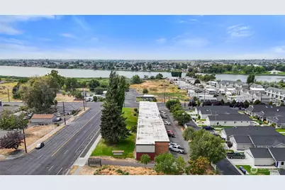 116 E Hill Avenue, Moses Lake, WA 98837 - Photo 4