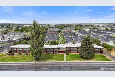 116 E Hill Avenue, Moses Lake, WA 98837 - Photo 2