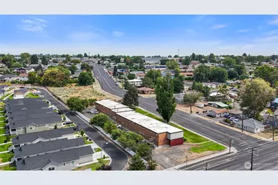 116 E Hill Avenue, Moses Lake, WA 98837 - Photo 8