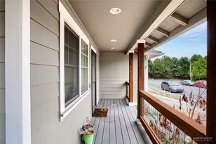 1827 SW Olive St, Oak Harbor, WA 98277 - Photo 8