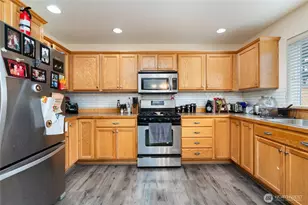 1827 SW Olive St, Oak Harbor, WA 98277 - Photo 12