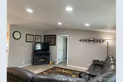 4000 Longview Street NE #42, Moses Lake, WA 98837 - Photo 6