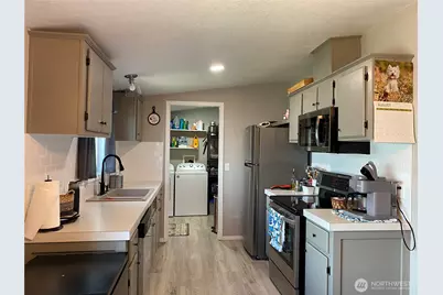 4000 Longview Street NE #42, Moses Lake, WA 98837 - Photo 8