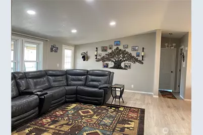 4000 Longview Street NE #42, Moses Lake, WA 98837 - Photo 4