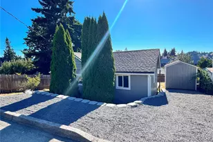 1207 N 13th Ave, Kelso, WA 98626 - Photo 2