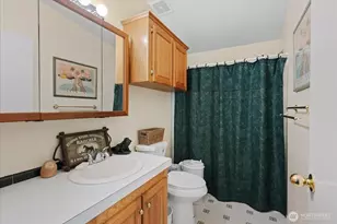 10532 Olalla Valley Rd, Olalla, WA 98359 - Photo 16
