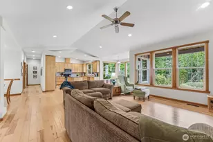 941 Cambell St, Camano Island, WA 98282 - Photo 10