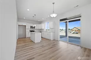 401 N Grape Dr, Moses Lake, WA 98837 - Photo 8