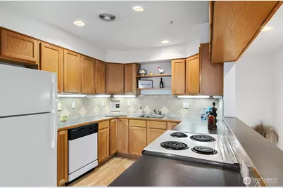 9517 35th Avenue NE #2A, Seattle, WA 98115 - Photo 10