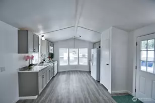 2115 Rocky Point Rd NW, Bremerton, WA 98312 - Photo 4