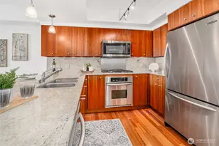 650 Bellevue Way NE, Bellevue, WA 98004 - Photo 6