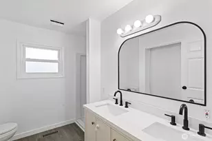 349 Rainier Ave, Enumclaw, WA 98022 - Photo 6