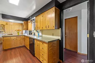 1404 S Cherry St, Port Angeles, WA 98362 - Photo 22