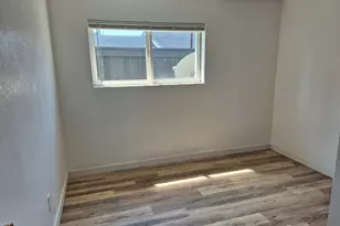 317 7th St SW, Puyallup, WA 98371 - Photo 8