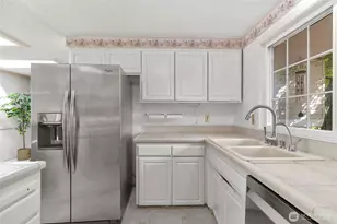 15212 Cascadian Way, Lynnwood, WA 98087 - Photo 10