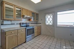 316 Beacon Hill Dr, Hoquiam, WA 98550 - Photo 10