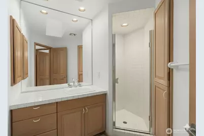 8428 N Mercer Way, Mercer Island, WA 98040 - Photo 18