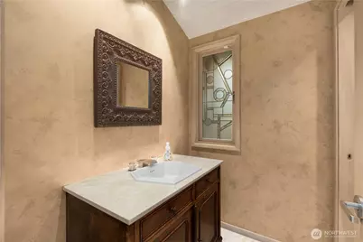 8428 N Mercer Way, Mercer Island, WA 98040 - Photo 20