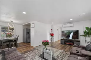 23502 Peterson Dr, Mountlake Terrace, WA 98043 - Photo 2