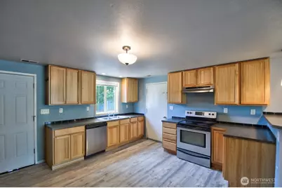 1310 Johnson Road, Centralia, WA 98531 - Photo 6