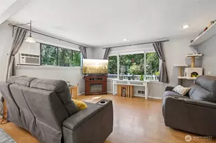 17209 W Riverside Dr, Bothell, WA 98011 - Photo 6