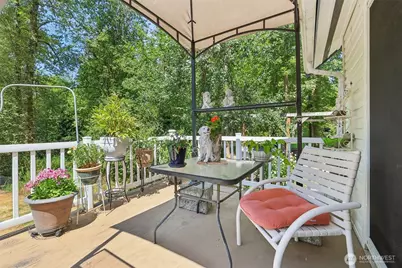 17209 W Riverside Drive, Bothell, WA 98011 - Photo 38