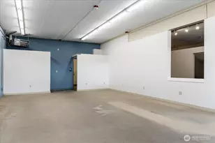 270 SE Pioneer Way, Oak Harbor, WA 98277 - Photo 4