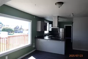 2002 Pacific Ave, Aberdeen, WA 98520 - Photo 8