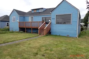 2002 Pacific Ave, Aberdeen, WA 98520 - Photo 1