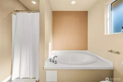 9804 118th Street E, Puyallup, WA 98373 - Photo 28