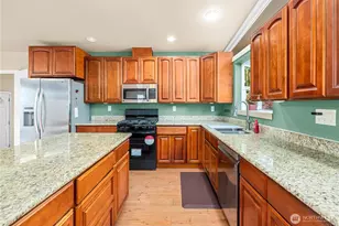 9804 118th St E, Puyallup, WA 98373 - Photo 8