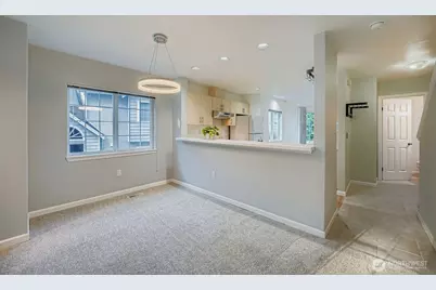 601 12th Avenue NW #C1, Issaquah, WA 98027 - Photo 8