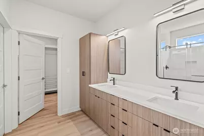 117 Red Hawk Drive, Castle Rock, WA 98611 - Photo 16