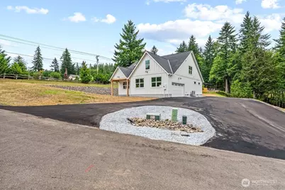 117 Red Hawk Drive, Castle Rock, WA 98611 - Photo 2