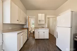 1011 E 35th St, Tacoma, WA 98404 - Photo 10