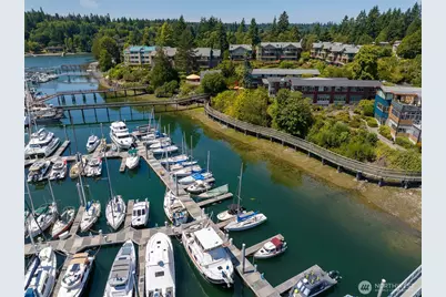 141 Parfitt Way SW #M-10, Bainbridge Island, WA 98110 - Photo 4