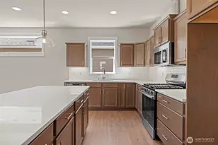 806 Parkland Loop, Sedro Woolley, WA 98284 - Photo 12