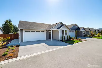 806 Parkland Loop, Sedro Woolley, WA 98284 - Photo 2