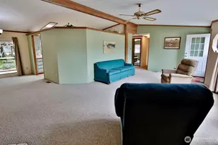 404 Monterra Dr, Port Angeles, WA 98362 - Photo 14