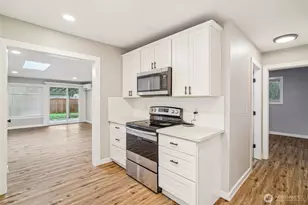 2406 100th St SE, Everett, WA 98208 - Photo 10