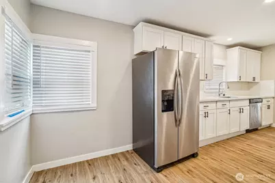 2406 100th Street SE, Everett, WA 98208 - Photo 8