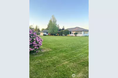 42008 254th Ave SE, Enumclaw, WA 98022 - Photo 2