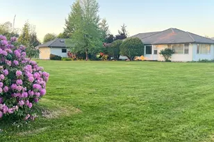 42008 254th Ave SE, Enumclaw, WA 98022 - Photo 2